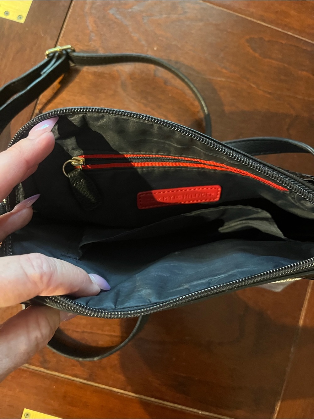 Tommy Hilfiger tartan check Crossbody Bag - Picture 4 of 4